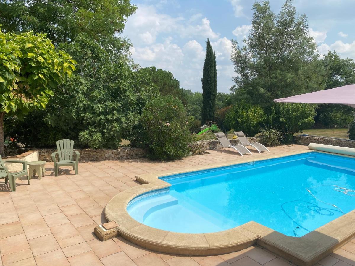 Gîte la canopée à Duras - Piscine Exterior foto